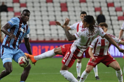 TRENDYOL SÜPER LİG’DE ANTALYASPOR İLE TRABZONSPOR 1-1