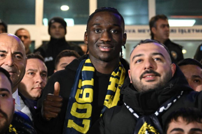 FENERBAHÇE’NİN YENİ TRANSFERİ SİDİKİ CHERİF İSTANBUL’DA