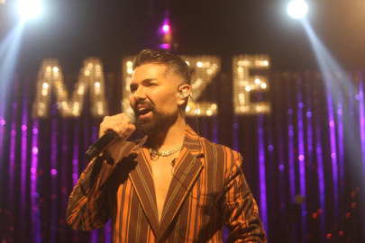 MEHMET ÇEVİK: SAHNE BENİM HAYATIM