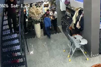 O ANLAR KAMERADA: ŞEFİN HEİMLİCH MÜDAHALESİ BEBEĞİ KURTARDI