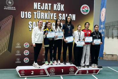 KARŞIYAKA BELEDİYESİNİN GENÇ ATLETİNDEN TÜRKİYE ŞAMPİYONLUĞU