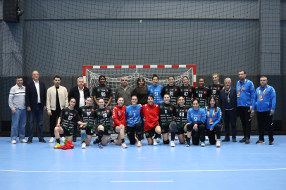 BURSA BÜYÜKŞEHİR BELEDİYESPOR PLAY-OFF’A LİDER GİRİYOR