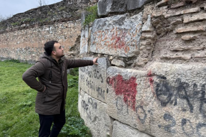 BURSA'DA 2 BİN YILLIK SURLAR VANDALLIK KURBANI
