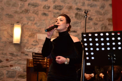 OSMANGAZİ'DE ANADOLU EZGİLERİ YANKILANDI