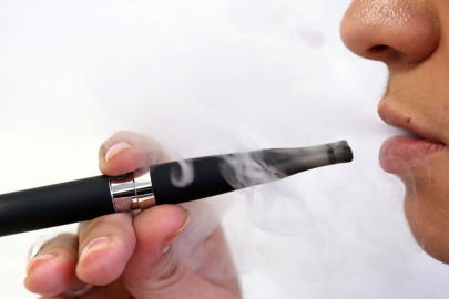 UZMANINDAN AÇIKLAMA: ELEKTRONİK SİGARA BAĞIMLILIĞI ARTIYOR