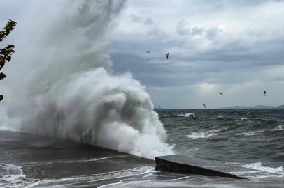BURSA VALİLİĞİ’NDEN MARMARA DENİZİ İÇİN FIRTINA UYARISI