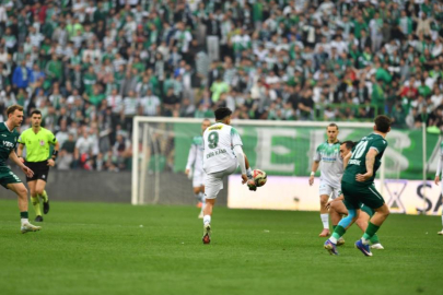 BURSASPOR SAHASINDA KIRKLARELİSPOR’U FARKLI YENDİ 4-0