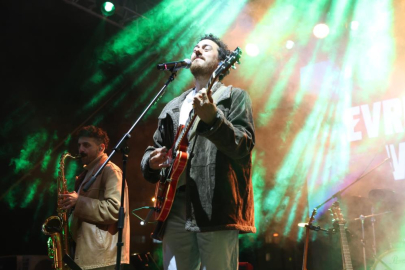 NİLÜFER GENÇ CAZ EVRENCAN GÜNDÜZ KONSERİYLE FİNAL YAPTI