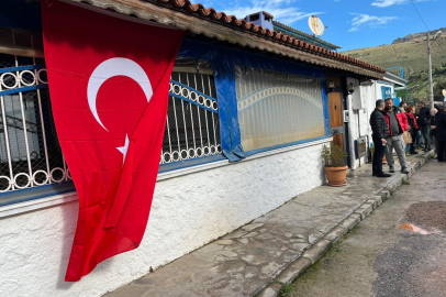 ŞEHİT PİLOT BİNBAŞI İBRAHİM BOLAT’IN İZMİR’DEKİ EVİNDE YAS