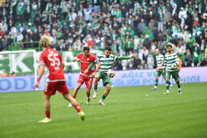 TFF 2. LİG: BURSASPOR’DAN 6 GOLLÜ ŞOV