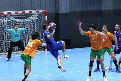 NİLÜFER BELEDİYESPOR’DAN EVİNDE FARKLI GALİBİYET