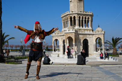 EGE'NİN ZEYBEĞİ AVRUPA'DA DİZ VURUYOR