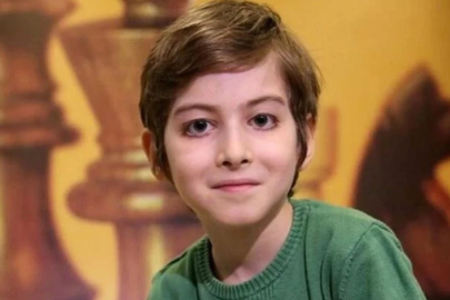 FİLOZOF ATAKAN'IN ŞAŞIRTAN DEĞİŞİMİ: SOSYAL MEDYAYI SALLADI