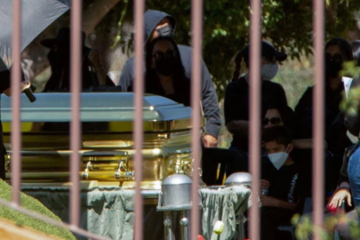 UYUŞTURUCU KARTELİ LİDERİ EL MENCHO ALTIN TABUTLA GÖMÜLDÜ