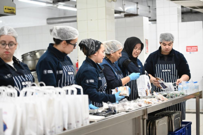 BURFAŞ MUTFAĞINDA RAMAZAN MESAİSİ DEVAM EDİYOR