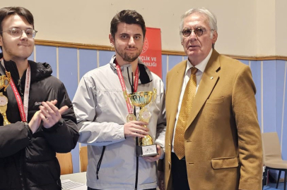 ÇEŞMELİ SATRANÇÇI TÜRKİYE KUPASI İZMİR İL BİRİNCİSİ OLDU