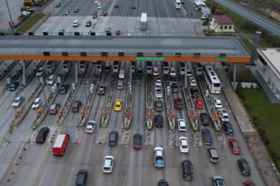 BURSA’DA BAYRAM DÖNÜŞÜ TRAFİK DURMA NOKTASINDA