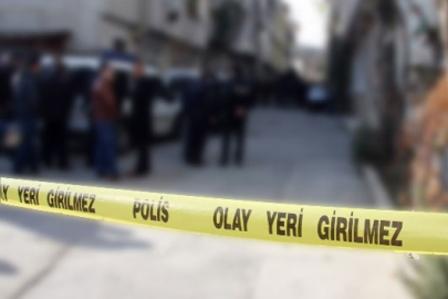 EŞİNİ ÖLDÜRDÜ: DELİLLERİ YOK ETMEK İÇİN EVİ YAKTI