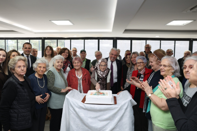 NİLÜFER BELEDİYE BAŞKANI ÖZDEMİR’DEN SEVGI DOLU BULUŞMA