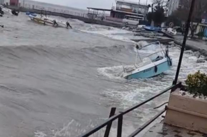 BURSA SAHİLLERİNİ LODOS VURDU, TEKNELER BATTI