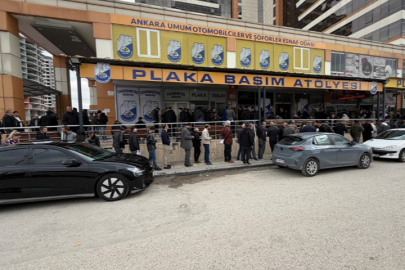 APP PLAKA YASAĞINDA SON GÜN: MERKEZLERDE UZUN KUYRUKLAR