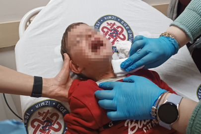 İZMİR’DE PARKTA 2 YAŞINDAKİ ÇOCUĞA BIÇAKLI SALDIRI