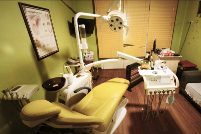 BURSA'DA SAHTE DİŞÇİ SKANDALI: MEMNUNDUK AMA DOKTOR DEĞİLMİŞ