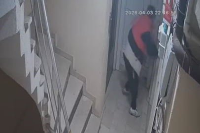 HIRSIZLIK YAPAMAYINCA KORİDORA TUVALETİNİ YAPTI