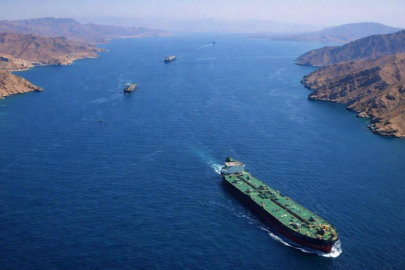 İRAN'DAN SON 24 SAATTE 15 GEMİYE HÜRMÜZ GEÇİŞ İZNİ