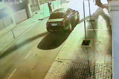 LÜKS ARAÇLARI ATEŞE VERDİ: VİLLAYA KURŞUN YAĞDIRDI