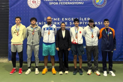 İŞİTME ENGELLİ RAKETLERDEN BÜYÜK BAŞARI