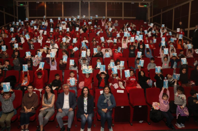 BURSA'DA MİNİKLER KİTAPLARLA BULUŞTU