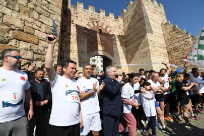 BURSA'DA FETHİN 700. YILI İÇİN KOŞTULAR