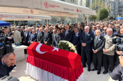 TBMM ESKİ BAŞKANI CİNDORUK SON YOLCULUĞUNA UĞURLANDI