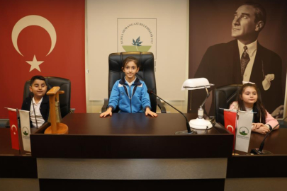 YEREL YÖNETİMİ MECLİSTE UYGULAMALI OLARAK ÖĞRENDİLER