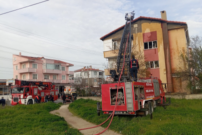 EVİ ATEŞE VERDİ, BABASINI ARAYIP "EVİ YAKTIM GEL" DEDİ