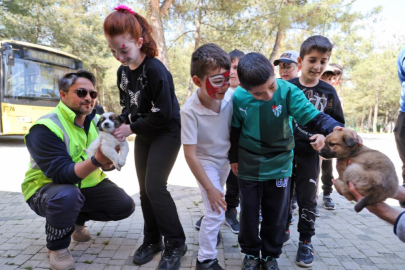 BURSA'DA 23 NİSAN COŞKUSU PATİLİ DOSTLARLA YAŞANDI