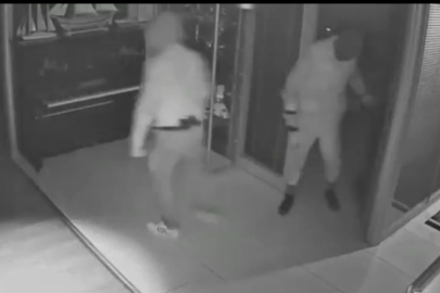 BURSA'DA MASKELİ BEŞLER ÇELİK KASALARI BÖYLE PATLATTI...