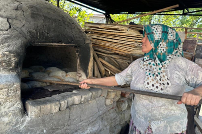 EKŞİ MAYA KÖY EKMEĞİ İLE FIRINLARA MEYDAN OKUYOR