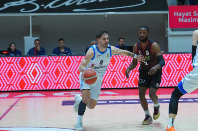 ALİAĞA PETKİMSPOR LİGDE KALMA SAVAŞI SON MAÇA BIRAKTI