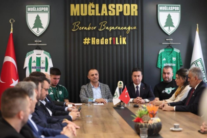 MUĞLA BÜYÜKŞEHİR BAŞKANI ARAS: MUĞLA’MIZI BAYRAKLARLA DONATALIM