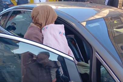 3 AYLIK BEBEK ARABADA KİLİTLİ KALDI: ANNE BÜYÜK KORKU YAŞADI