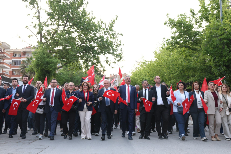nilüfer belediyesi 19 mayıs yürüyüşü