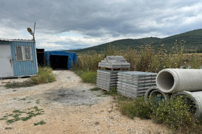 İZMİR’DE ALTIN İÇİN KOMŞUSUNU ÖLDÜRÜP YAKAN KADIN TUTUKLANDI
