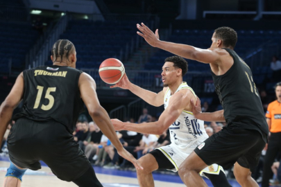 FENERBAHÇE YARI FİNALDE: RAKİP ANADOLU EFES