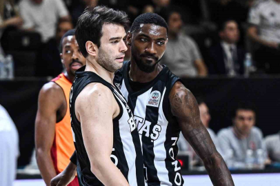 BEŞİKTAŞ DERBİYİ KAZANIP YARI FİNALE YÜKSELDİ