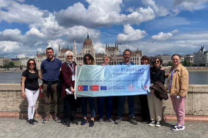 BURSA OLGUNLAŞMA ENSTİTÜSÜ BUDAPEŞTE'DE YAPAY ZEKÂ EĞİTİMİ ALDI