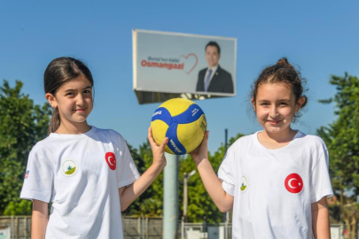 OSMANGAZİ BELEDİYESİ GELECEĞİN VOLEYBOLCULARINI YETİŞTİRİYOR