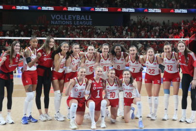 A MİLLİ KADIN VOLEYBOL TAKIMI, VNL'DE BELÇİKA'YI 3-0 GEÇTİ