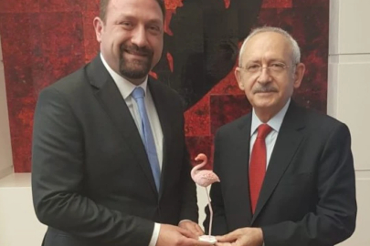 CHP İZMİR İL BAŞKANLIĞINA ATANAN UTKU GÜMRÜKÇÜ KİMDİR?